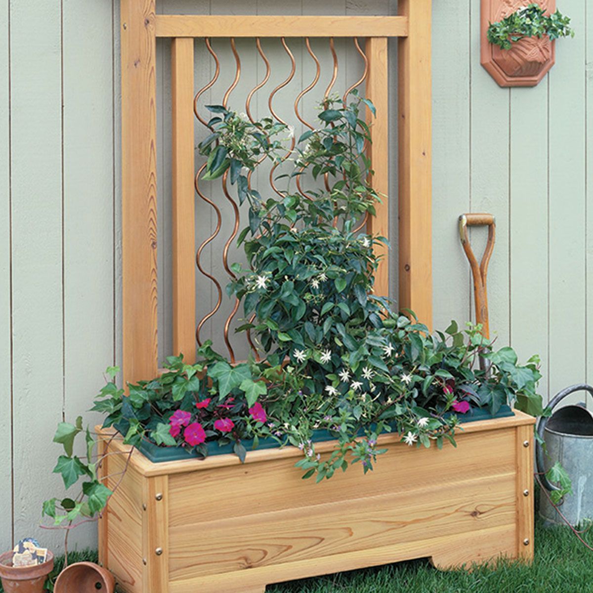 Woodsmith Magazine Trellis with a Twist Plans | Woodpeckers